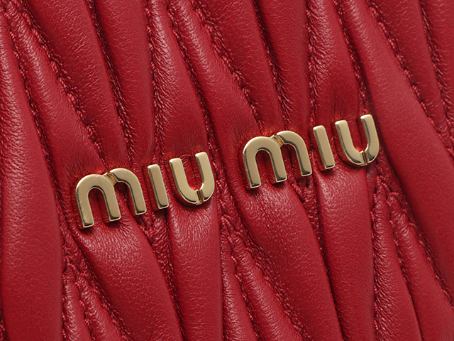 miumiu ミュウミュウ コインケース 小銭入れ ハート型