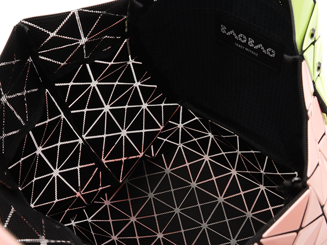 最終値下げ　BAOBAO イエロー Tokyo's Famed Yoyogi Park Inspires This Upcoming adidas ZX