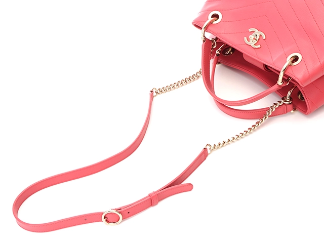 Chanel　シャネル　バッグ　Ｖステッチ　２ｗａｙチェーンショルダー　ピンク／ＧＰ　レザー　2141300436453【437】