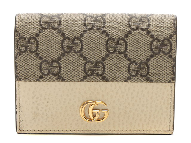 GUCCI ベージュ ニット ポンチョ ダブルGロゴ GUCCI ベージュ ニット ポンチョ ダブルGロゴ GUCCI ベージュ