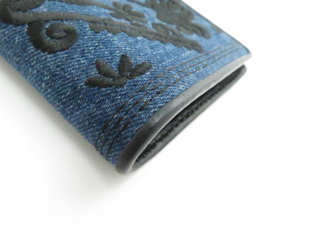 Miumiu ミュウミュウ 二つ折財布 小物 財布 デニム ブルー 5mv4 436 の購入なら 質 の大黒屋 公式