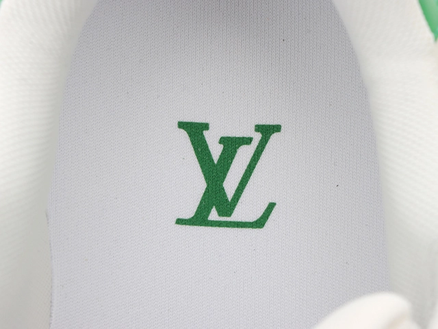 LOUIS VUITTON　ルイヴィトン　LVトレーナー・ラインスニーカー　メンズ7　ヴェール　カーフ　1A98UT　2143000540294　【432】