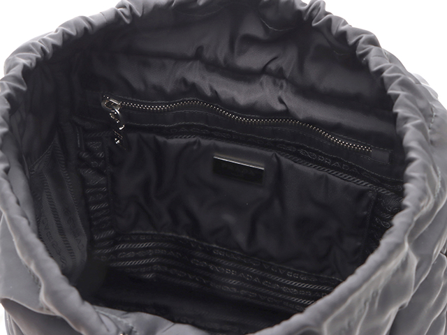 PRADA プラダ キルティングリュックサック ブラック ナイロン/レザー