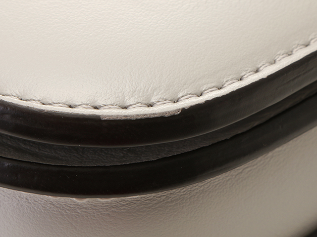 LOUIS VUITTON ルイヴィトン ショルダーバッグ ポンヌフ カーフ