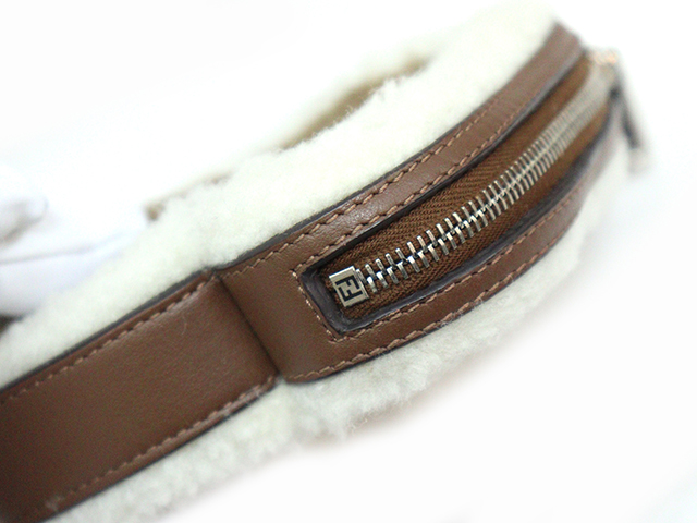 FENDI フェンディ 小物 トースト チャーム ポーチ ホワイト ブラウン  