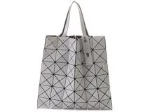 ISSEY MIYAKE イッセイミヤケ バオバオ ルーセント ダブルカラー トートバッグ ホワイト グレー PVC 2143000577795  【200】 の購入なら「質」の大黒屋（公式）