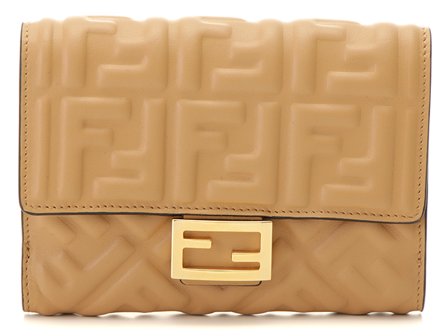Fendi エンボス加工 ベージュ長財布 Fendi エンボス加工 ベージュ長財布