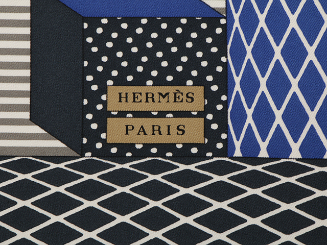 HERMES エルメス カレ90 ブルー・ロワイヤル／モルドレ スカーフ