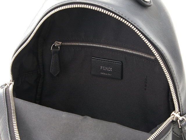 ネット限定】 】FENDI フェンディ スタッズロゴミニバックパック ネット限定】 】FENDI フェンディ スタッズロゴミニバックパック