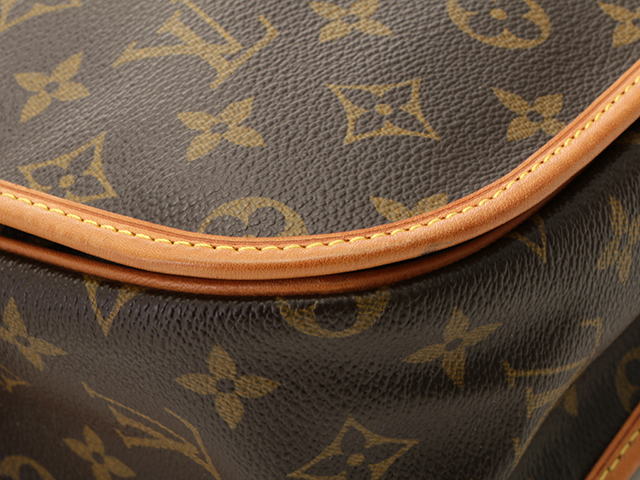 LOUIS VUITTON ルイヴィトン メッセンジャーボスフォールGM