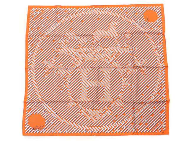 2143000647344_01.jpg