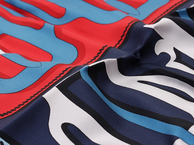 HERMES　エルメス　カレ90　BOVCLERIE MODERNE　ルージュ　シルク　【431】