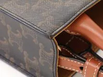 CELINE セリーヌ トリオンフ ミニバーティカルカバ タン ｐｖｃ／カーフ 194372BZK.04LU【430】2143000673961