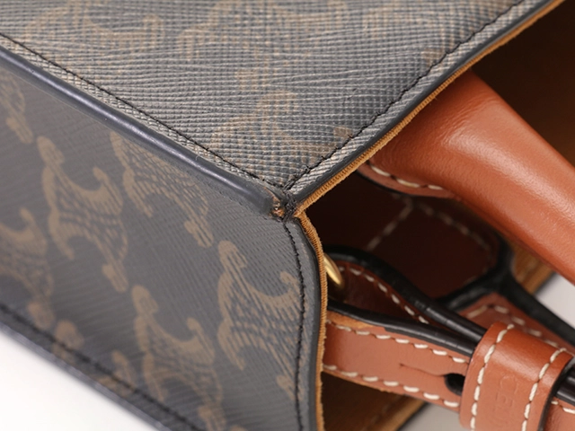 CELINE セリーヌ トリオンフ ミニバーティカルカバ タン ｐｖｃ／カーフ 194372BZK.04LU【430】2143000673961