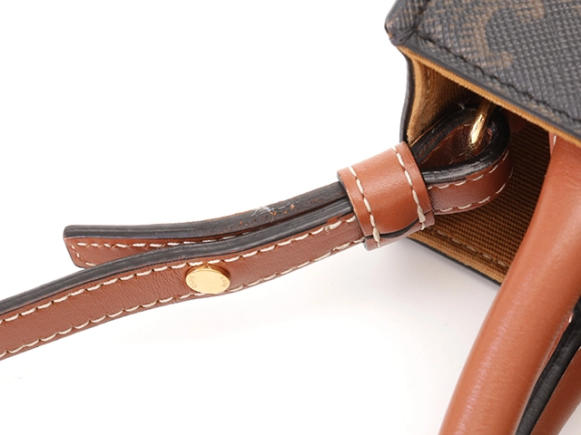 CELINE セリーヌ トリオンフ ミニバーティカルカバ タン ｐｖｃ／カーフ 194372BZK.04LU【430】2143000673961