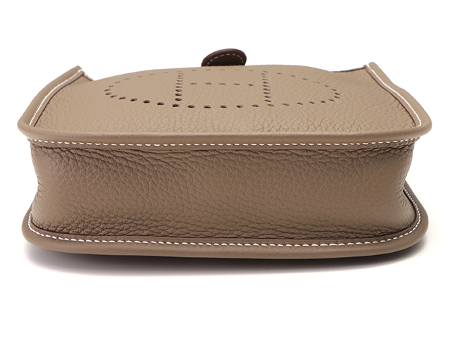 HERMES エルメス ショルダーバッグ エヴリンアマゾンTPM エトゥープ トリヨンクレマンス ゴールド金具 W刻印 2143000702449【430】