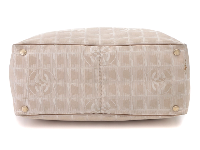 CHANEL シャネル ニュートラベルライントートMM ベージュ GP ナイロン カーフ A15991【431】2143000706683