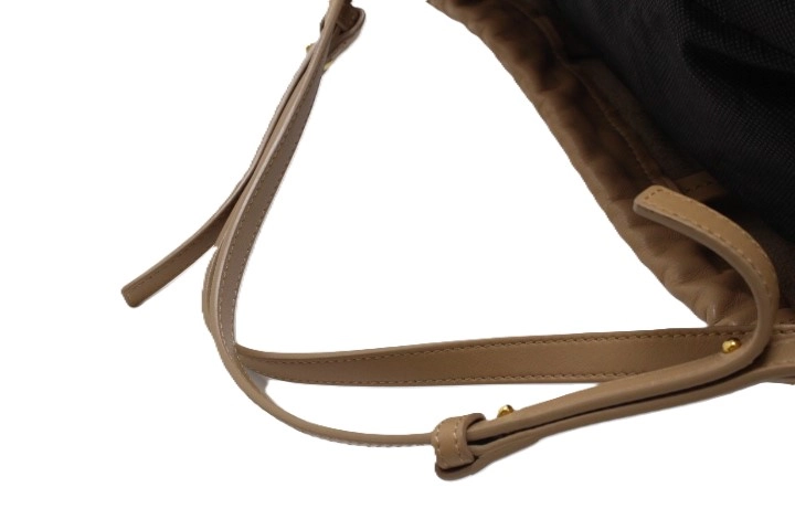 CELINE セリーヌ ドローストリングカバ ショルダーバッグ 174183UBG.38BN ブラック/ナチュラル レザー 【460】2143000710956