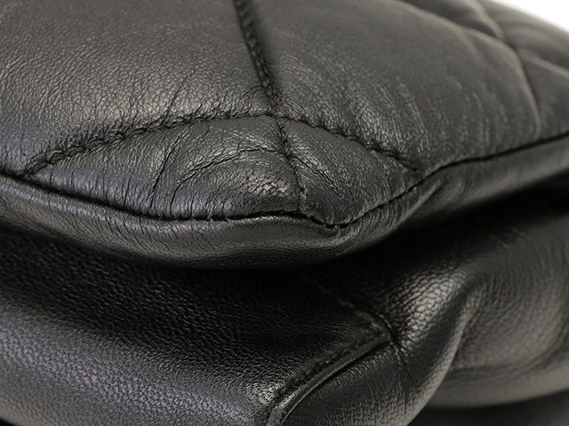 Salvatore Ferragamo　フェラガモ　ヴァラリボン　キルティング　チェーンショルダーバッグ　ブラック　レザー【433】2143000721488