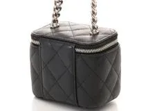 CHANEL　シャネル　マトラッセ　ミニチェーンバニティ　ブラック／ＳＶ　キャビア　2143000722843【432】