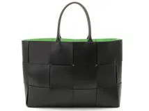 BOTTEGA VENETA ボッテガ・ヴェネタ ラージアルコト―トバッグ ブラック