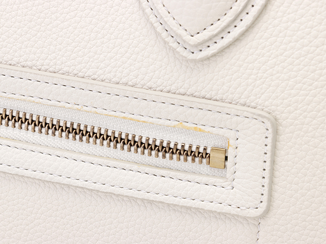 CELINE　ラゲージ マイクロ　ホワイト CELINE 未使用品 セリーヌ ラゲージ マイクロショッパー ハンドバッグ