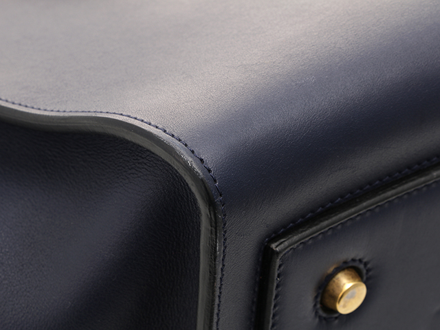 CELINE セリーヌ タイ ネイビー カーフ ハンドバッグ【460 CELINE セリーヌ タイ ネイビー カーフ ハンドバッグ【460
