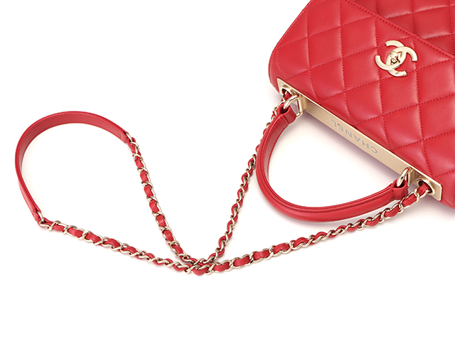 CHANEL レッド キルティング フラップバッグ CHANEL レッド キルティング フラップバッグ - メルカリ