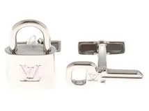 LOUIS VUITTON ルイヴィトン ブトンドゥ マンシェット カデナ&キー