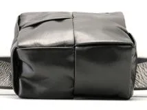 BOTTEGA VENETA ボッテガ・ヴェネタ カセット ベルトバッグ 709342VA9A5　ブラック　カーフ【472】HG