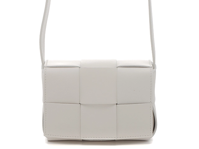 新品】BOTTEGA VENETAキャンディカセットバッグホワイト