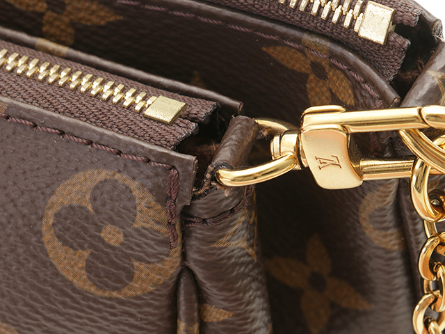 Louis Vuitton ルイヴィトン ミュルティ・ポシェット・アクセ