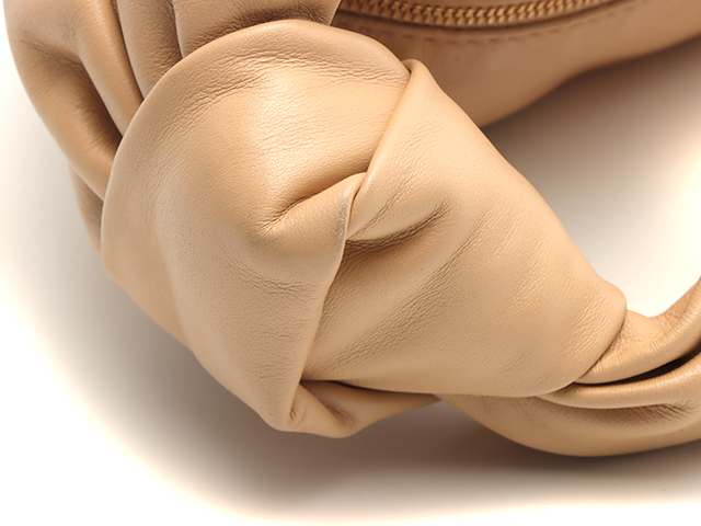 BOTTEGA VENETA ボッテガ ダブルノット ミニ ベージュ カーフ 【471