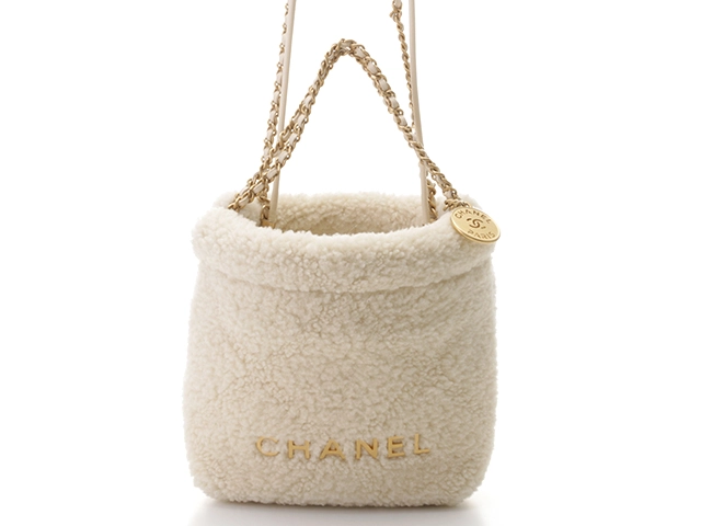 CHANEL　シャネル　バッグ　CHANEL22　ミニ２WAYショルダーバッグ　エクリュ・GP金具　シアリングラム　AS3980B18299　箱あり【472】HA