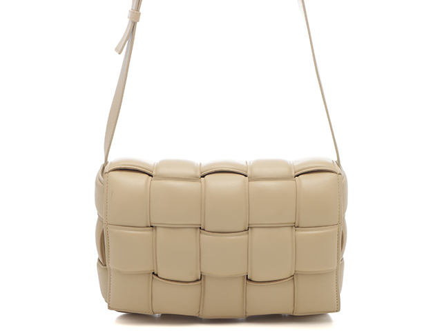 BOTTEGA VENETA ボッテガヴェネタ パデットカセット ベージュ レザー
