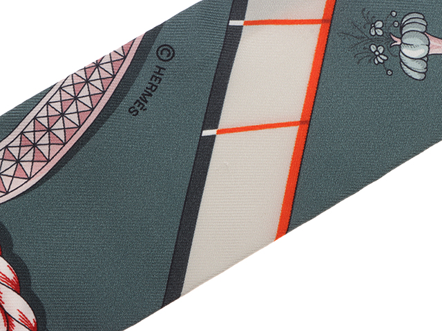 HERMES エルメス ツイリー GRAND APPARAT アイボリー マリン