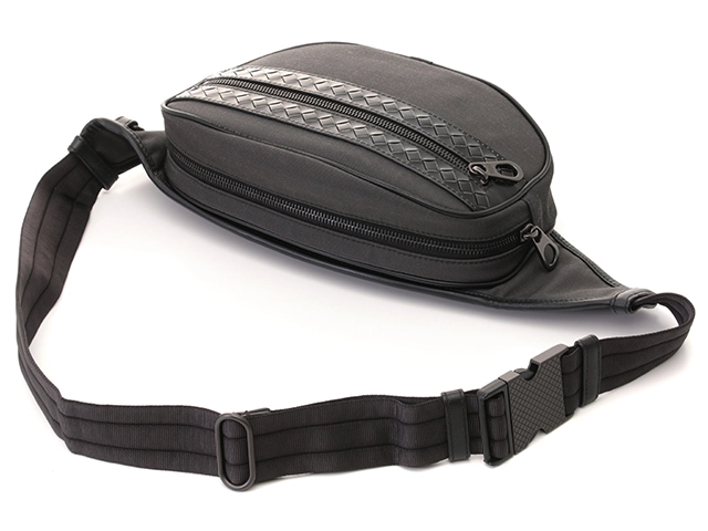 BOTTEGA VENETA　ボッテガ・ヴェネタ　イントレチャート　ベルトバッグ　ナイロン/レザー　グレー/ブラック　550850　メンズ　ウエストバッグ　ボディバッグ　2WAW【431】
