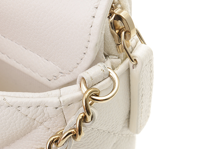 CHANEL シャネル マトラッセ フラップフォンケース AP2096