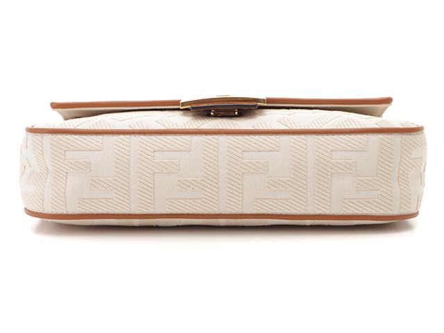 【美品】フェンディ　ハンドバッグ　FF ゴールド金具　スエード　ベージュ FENDI フェンディ ワンショルダー FFモチーフバゲットミディアム