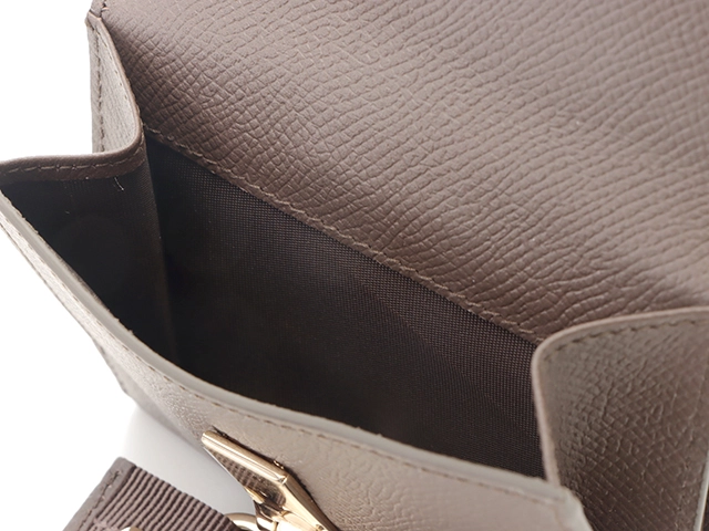 Salvatore Ferragamo サルヴァトーレ・フェラガモ ヴァラリボン 二つ折り財布 ココア カーフ【473】