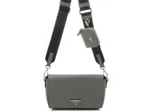 PRADA プラダ ショルダーバッグ マグネット付フラップ開閉式 グレー