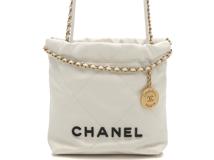 CHANEL　シャネル　CHANEL22 ミニハンドバッグ　ホワイト/GP シャイニーカーフスキン　【433】