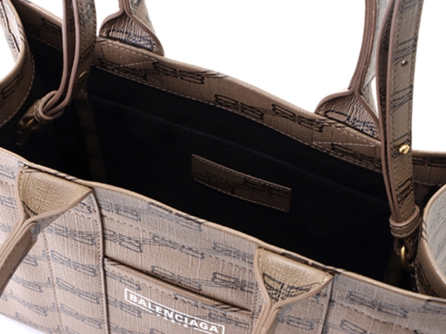 BALENCIAGA　バレンシアガ　BBモノグラム　ハードウェアスモールトート　ベージュ　PVC　671402【431】2143100540859