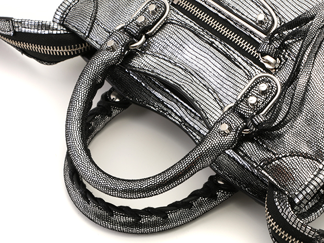 BALENCIAGA バレンシアガ ショルダーバッグ ナノ シティ レザー