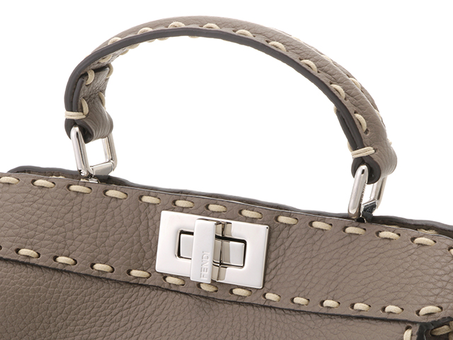 FENDI フェンディ セレリア ピーカブー アイシーユー スモール