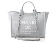 Chanelカラーショッピングバッグ