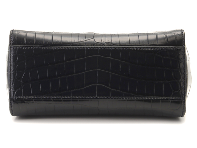 ネット限定】FENDI フェンディ ミニピーカブー アイコニック