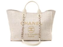 CHANEL   　シャネル  　  ドーヴィルGM   　 トートバッグ     　アイボリー/GP　　　レディース   　 A66941　　【436】　　2143200480482