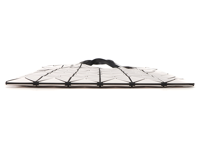 ネット限定】ISSEY MIYAKE イッセイミヤケ バオバオトートバッグ BB63