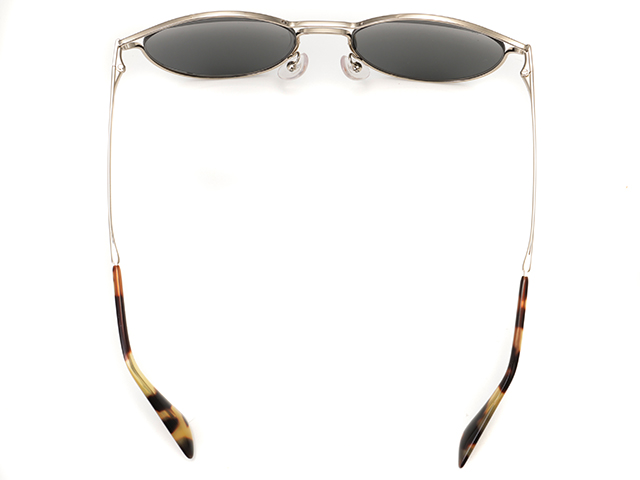 PRADA プラダ サングラス ラウンド SPR62S 度無し　ケース付き PRADA プラダ サングラス ラウンド SPR62S 度無し ケース付き